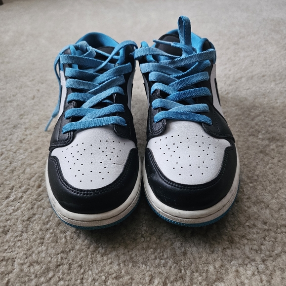 Nike Jordan 1 - Picture 3 of 5
